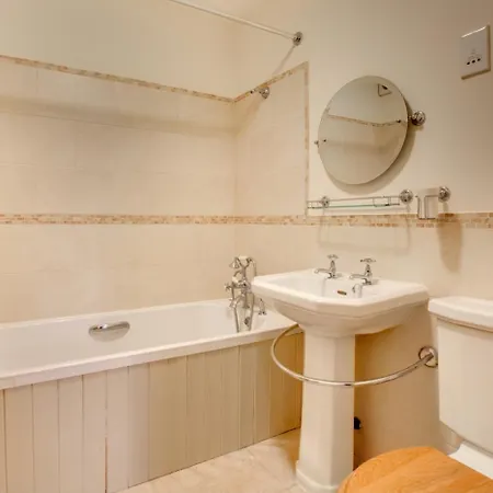 3 Bed In Oc-ds967 Hawes